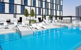 Holiday Inn Dubai Al-Maktoum Airport